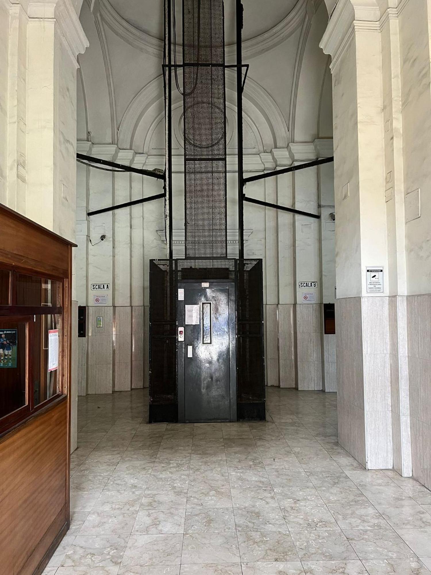 Apartamento Downtown Umberto 74 Nápoles Exterior foto
