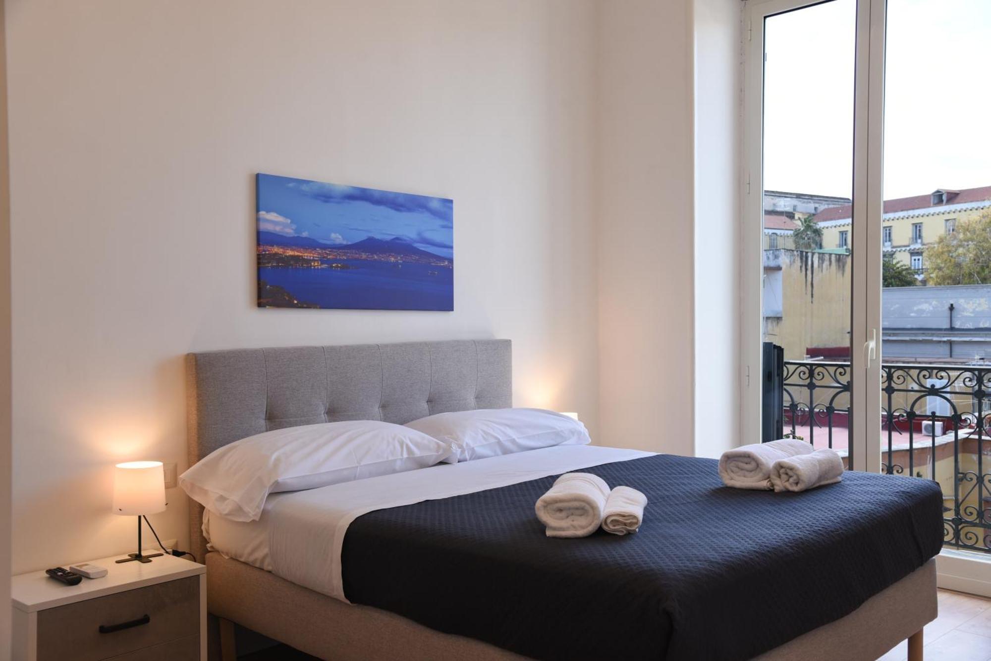 Apartamento Downtown Umberto 74 Nápoles Exterior foto